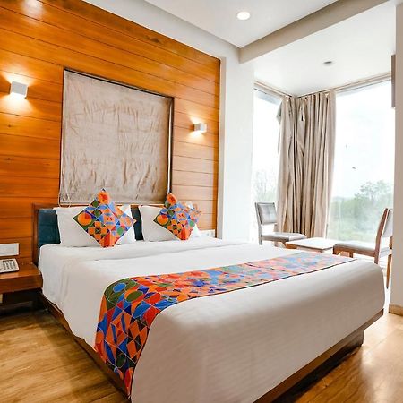 Fabhotel Kyra - Near Airport Road Ahmedabad Exterior foto
