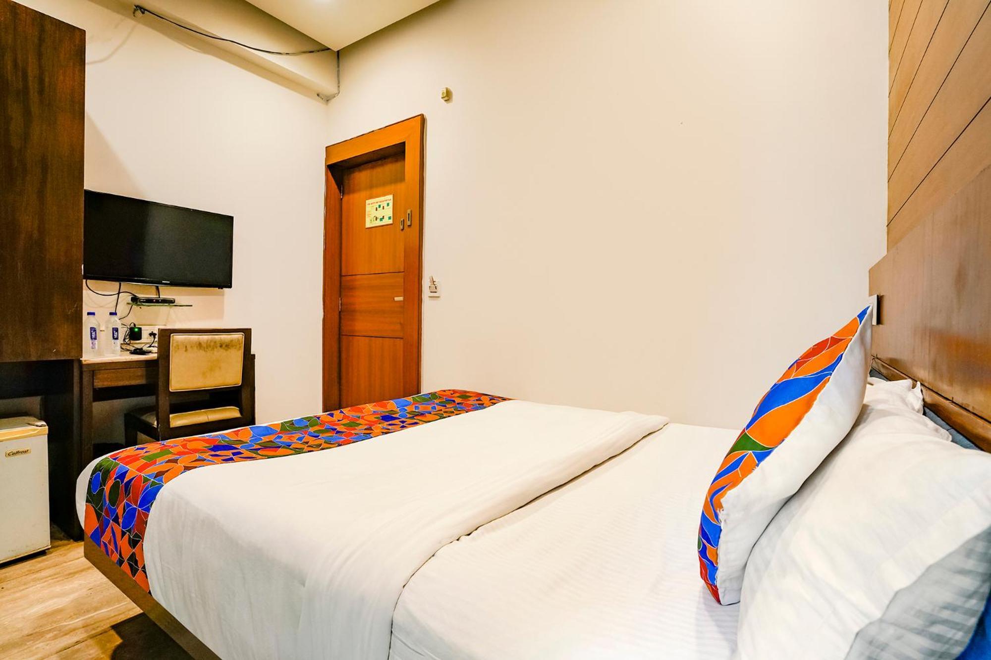 Fabhotel Kyra - Near Airport Road Ahmedabad Exterior foto