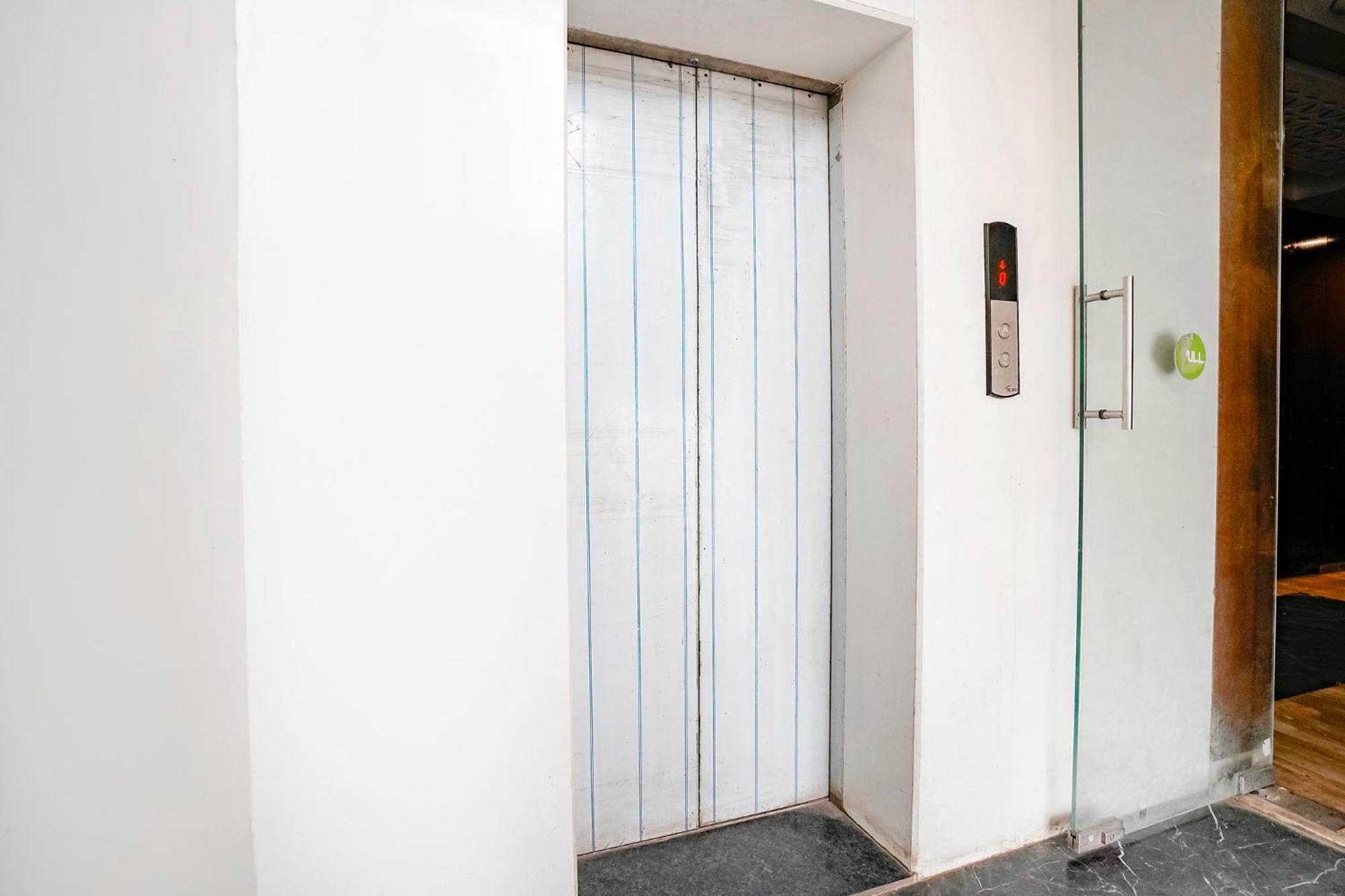 Fabhotel Kyra - Near Airport Road Ahmedabad Exterior foto